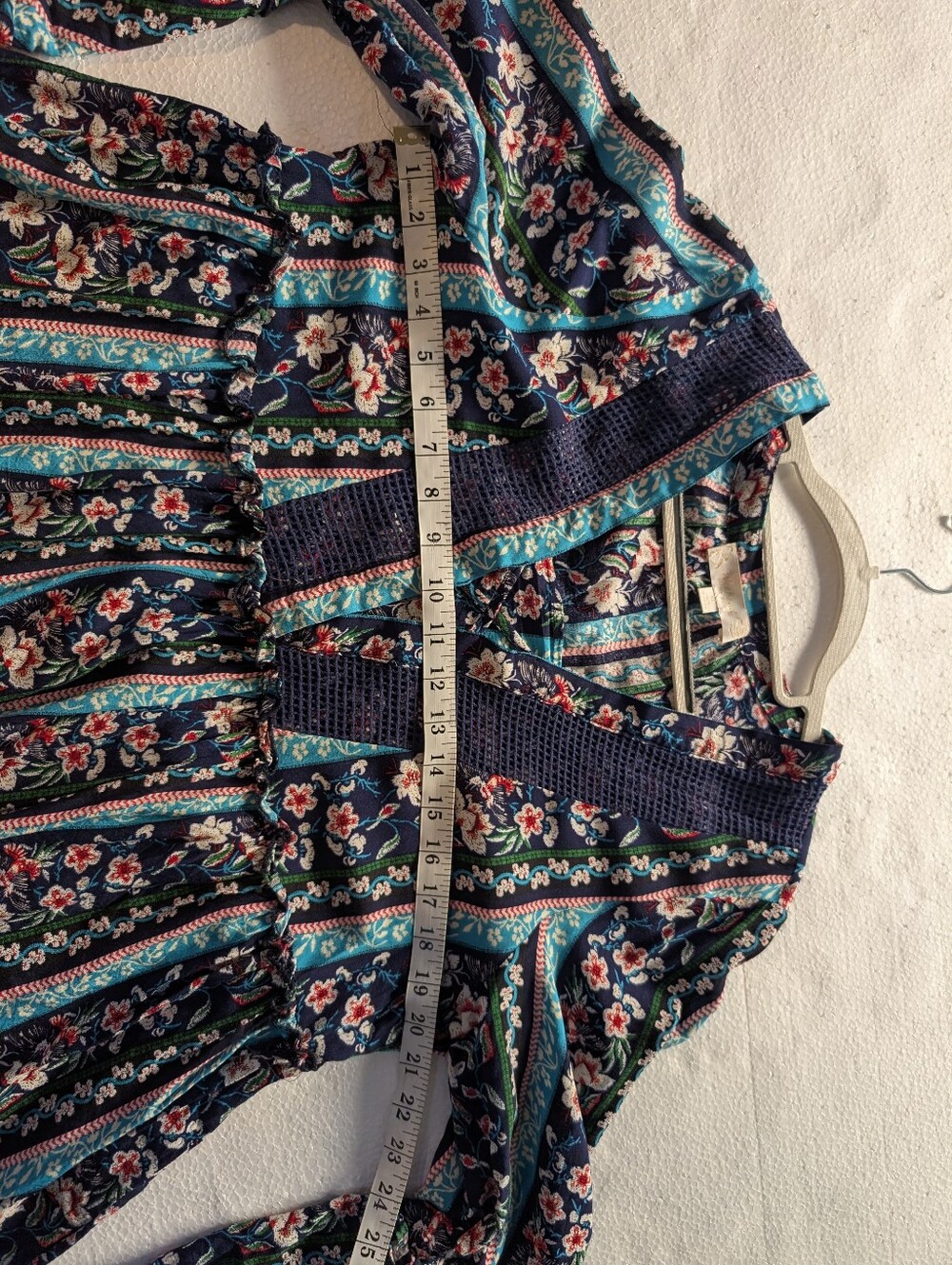 Weekend Suzanne Betro XL Floral Boho Peasant Blouse Crochet Trim Bell Sleeve Top - Picture 7 of 12